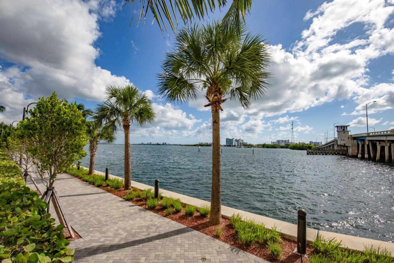 Shorecrest Miami Bay Luxury Apartments Exterior photo